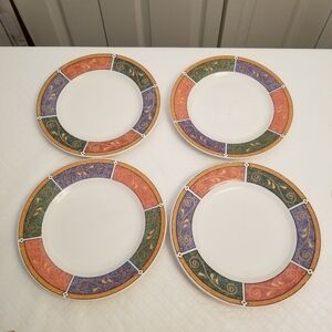 Majesticware Persia 7 3/4" Salad/Dessert Plates Set of 4. 1 Chip